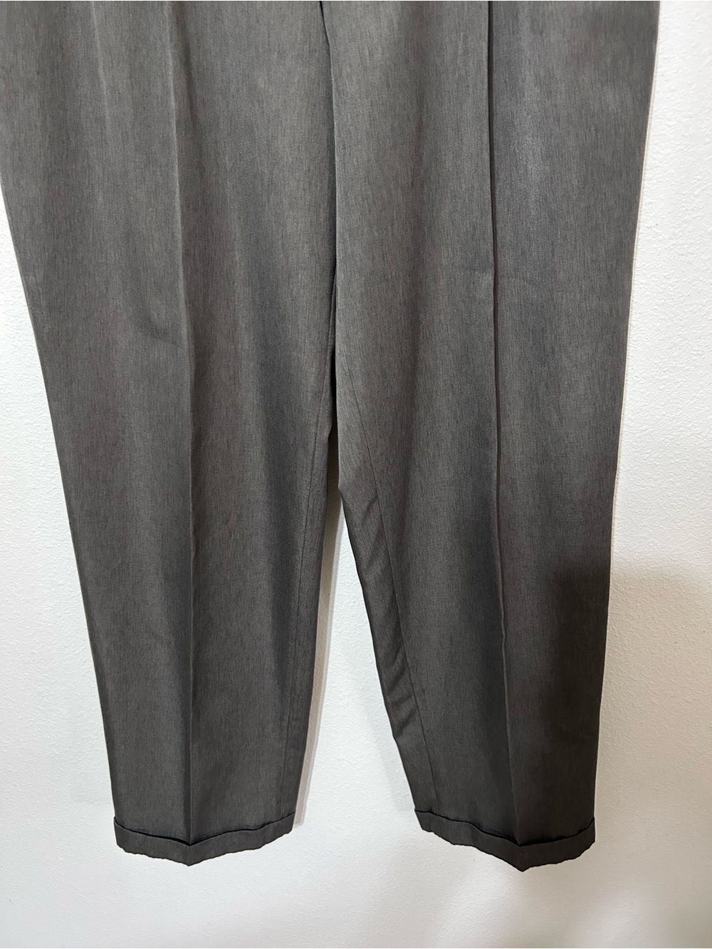 Farah Mens 34x32 Gray Pleated Front Cuffed Hem Dress Pants Trousers - Picture 4 of 8